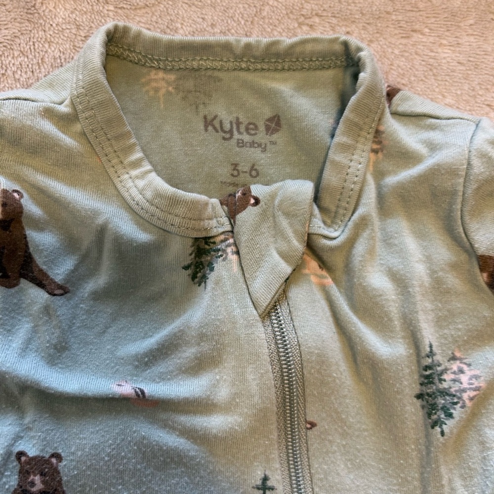 Baby clothes bundle - Picture 2 of 6
